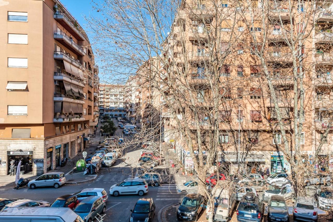 Apartment Angelo Emo 69 Рим Екстер'єр фото